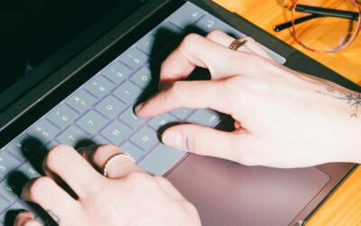 Marketo vs HubSpot : Qui propose les meilleures options de personnalisation ?