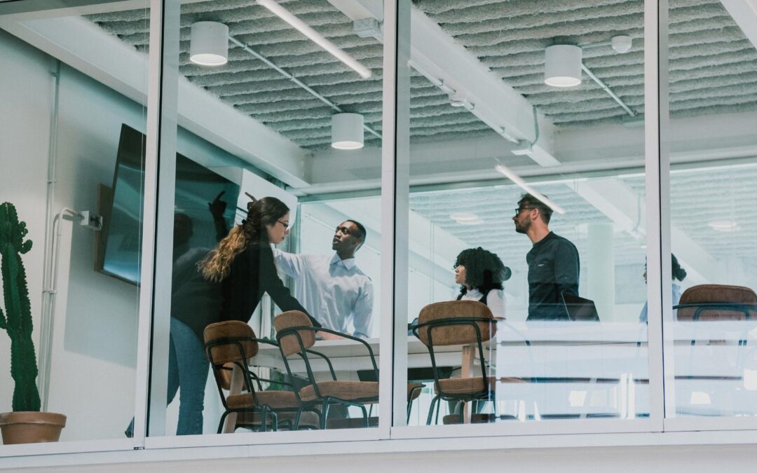Test et avis sur les nouvelles fonctionnalités de suivi de campagne de HubSpot.